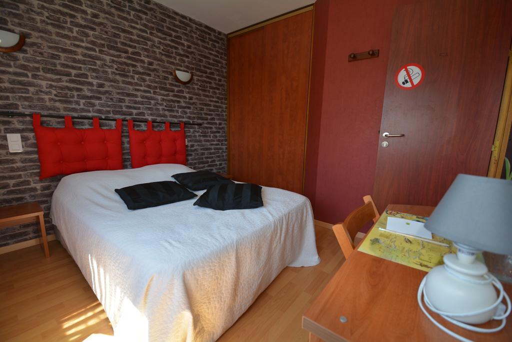 Au P'Tit Quinquin Hotel Le Val-Saint-Père Kültér fotó