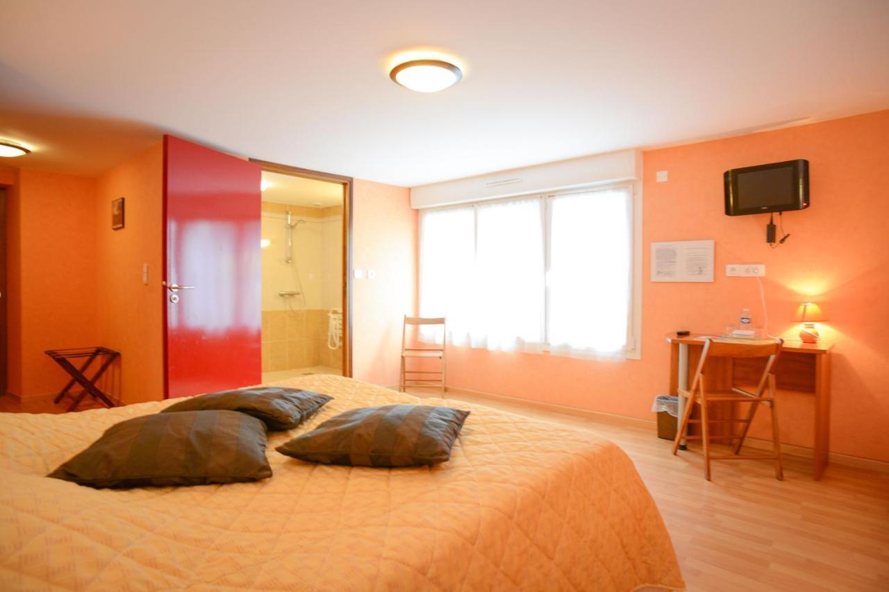 Au P'Tit Quinquin Hotel Le Val-Saint-Père Kültér fotó